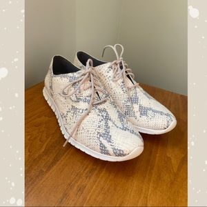 COLE HAAN ZERO GRAND SNAKE SKIN SNEAKERS SIZE 10